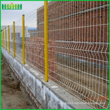 2016 hot selling made in China yellow wire mesh fence